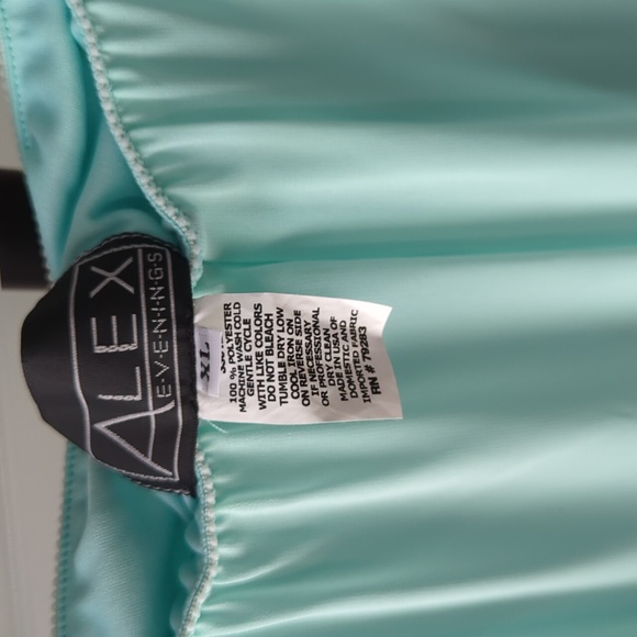 Alex Evenings Jacket, Tank, and skirt set - Picture 6 of 8